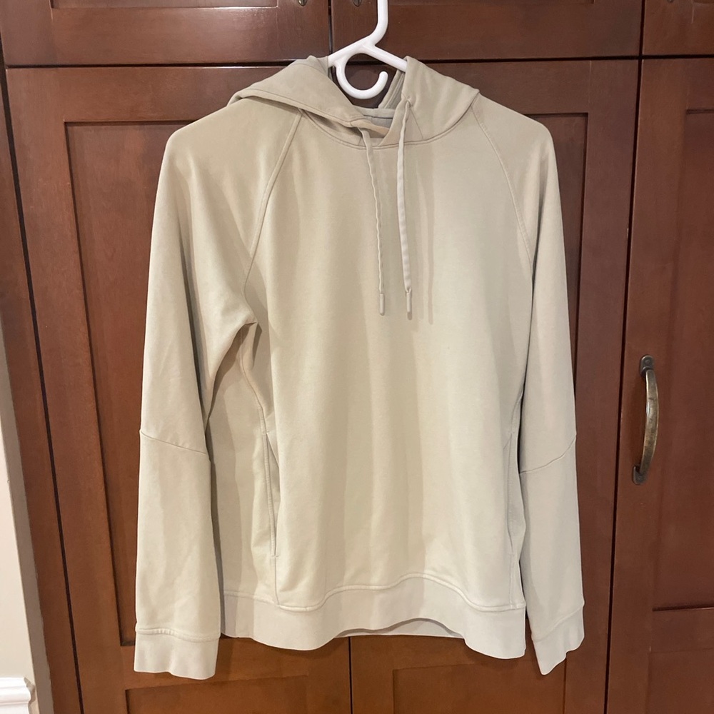 Lululemon men’s hoodie - LIKE NEW